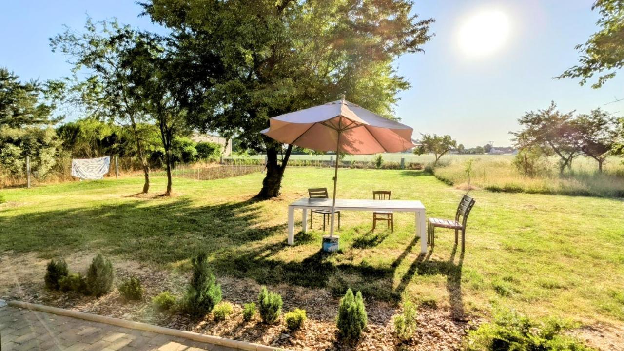 Appartement Prive Le Chardonnay, Jardin, Parking Buchères Esterno foto